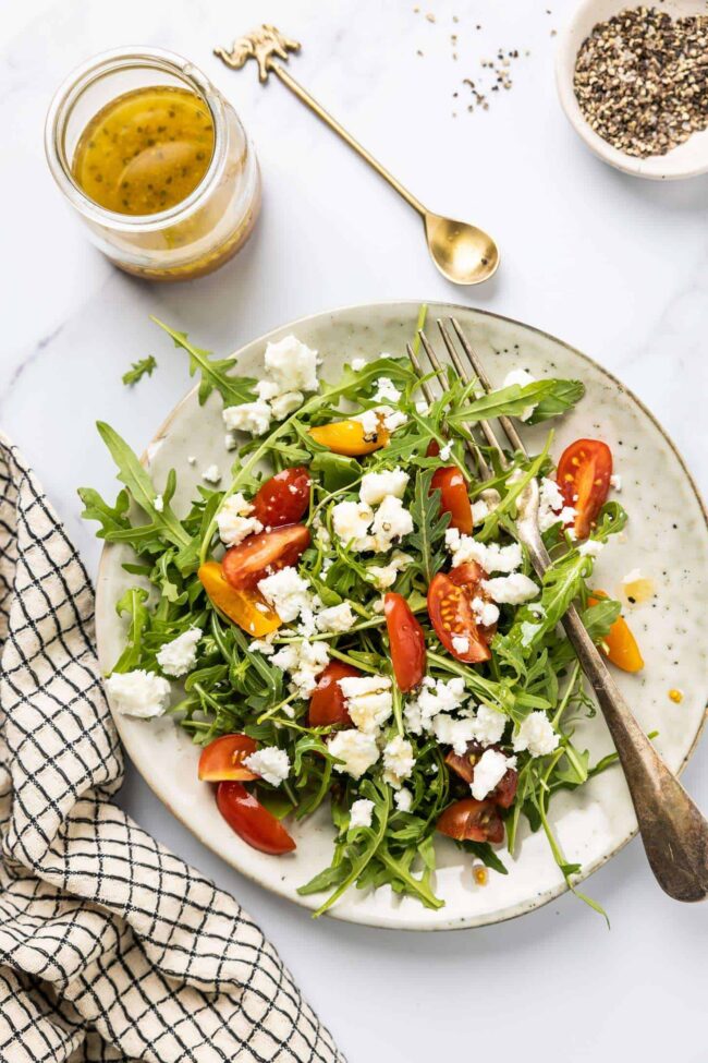 Arugula salad with feta and tomatoes