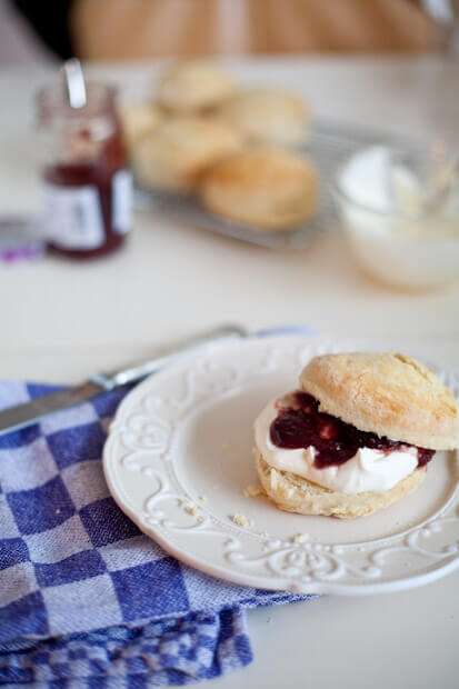 Scones for high tea | insimoneskitchen.com