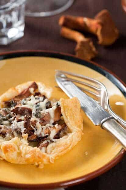 Chanterelle mushroom pie | insimoneskitchen.com