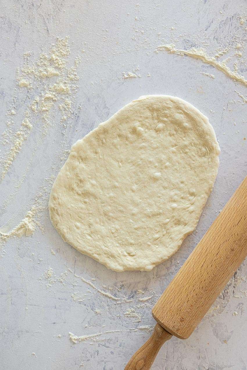 making pizza dough
