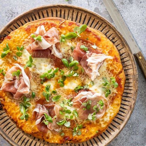 making pizza dough from scratch