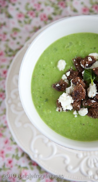 Pea soup with feta