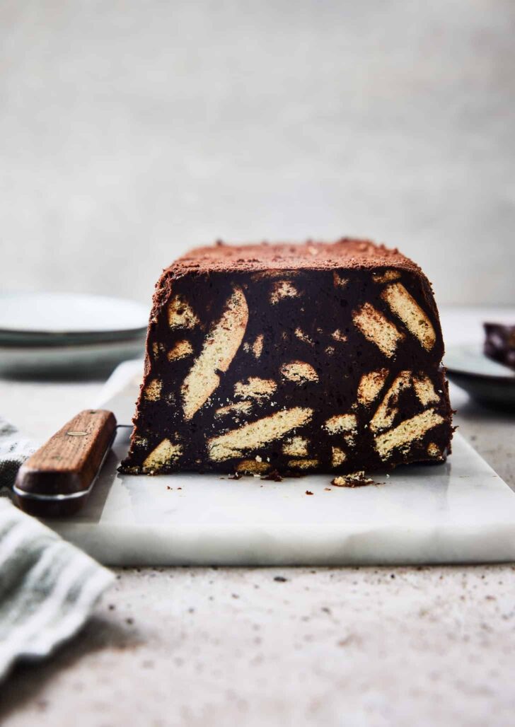 Front shot of the refrigerator cake