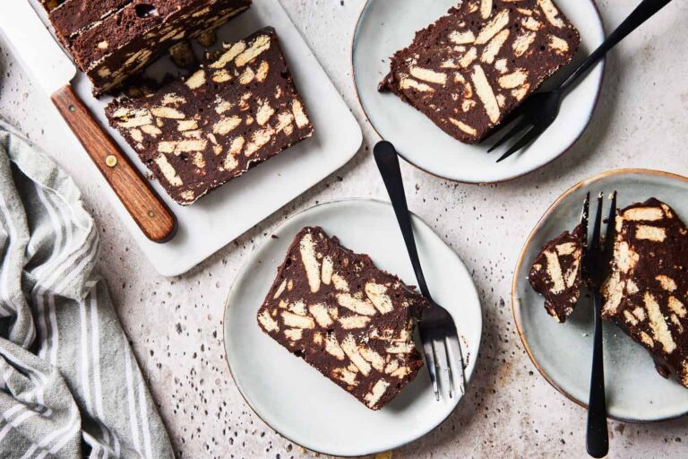 Arretje Nof or refrigerator cake