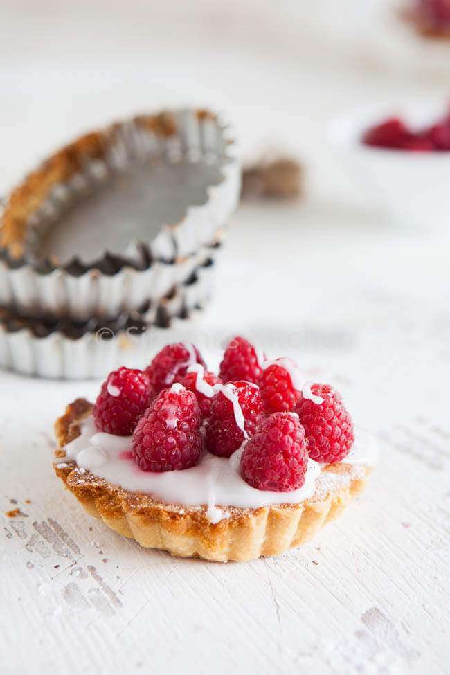 Raspberry frangipane tarts | insimoneskitchen.com