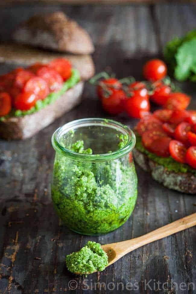 zelf pesto maken met geitenkaas