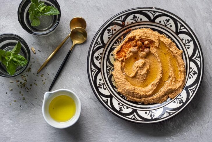 Smoked paprika hummus