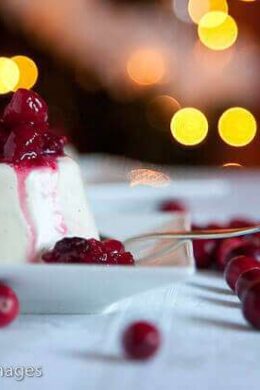 Cranberry panna cotta