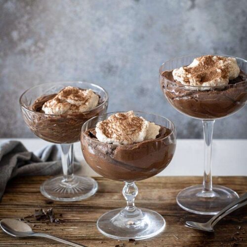 Eggless chocolate mousse