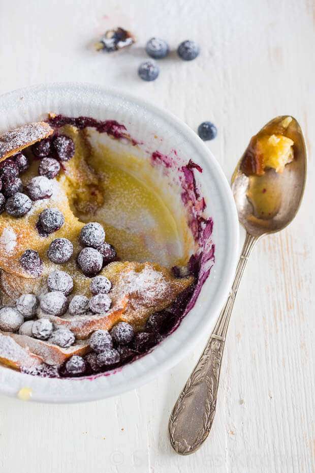 Bread pudding with lemon curd and blueberries
