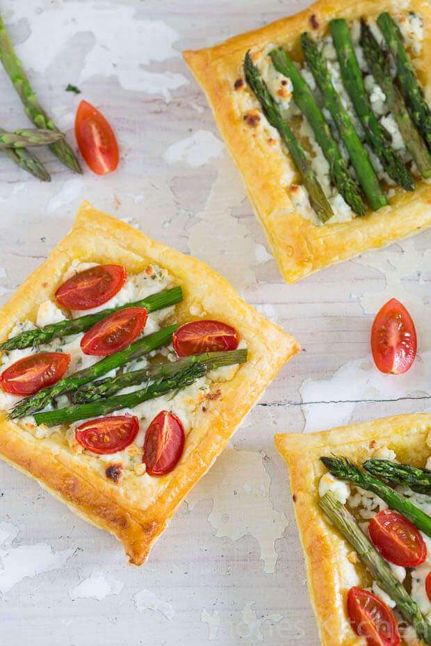 Puff pastry bites with boursin