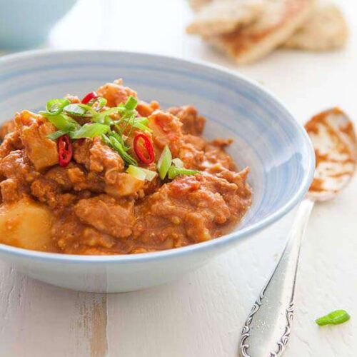 Slowcooker curry met kip en aardappel | insimoneskitchen.com