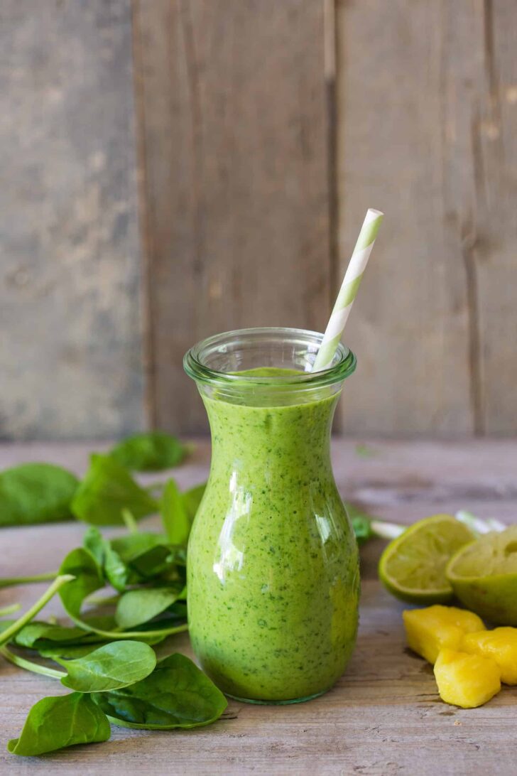 green smoothie with coconut water
