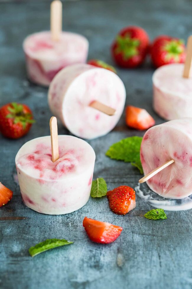 Strawberry yogurt popsicles