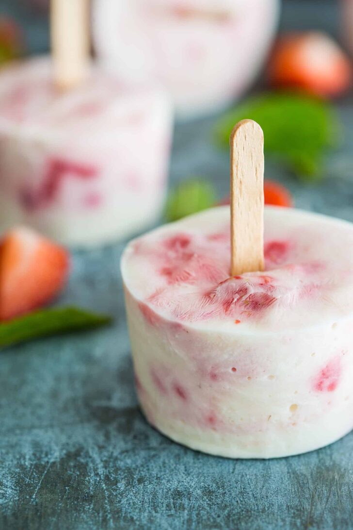 Strawberry yogurt popsicles
