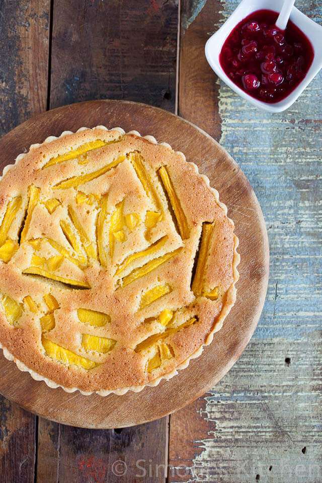 Mango frangipane tarts | insimoneskitchen.com