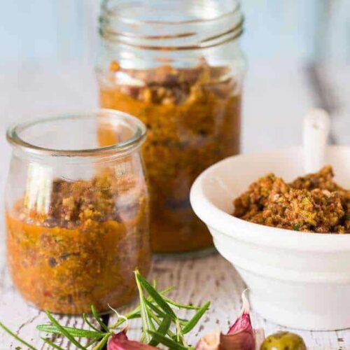 Spicy pesto rosso | insimoneskitchen.com