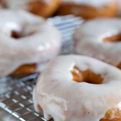 Making your own doughnuts | insimoneskitchen.com