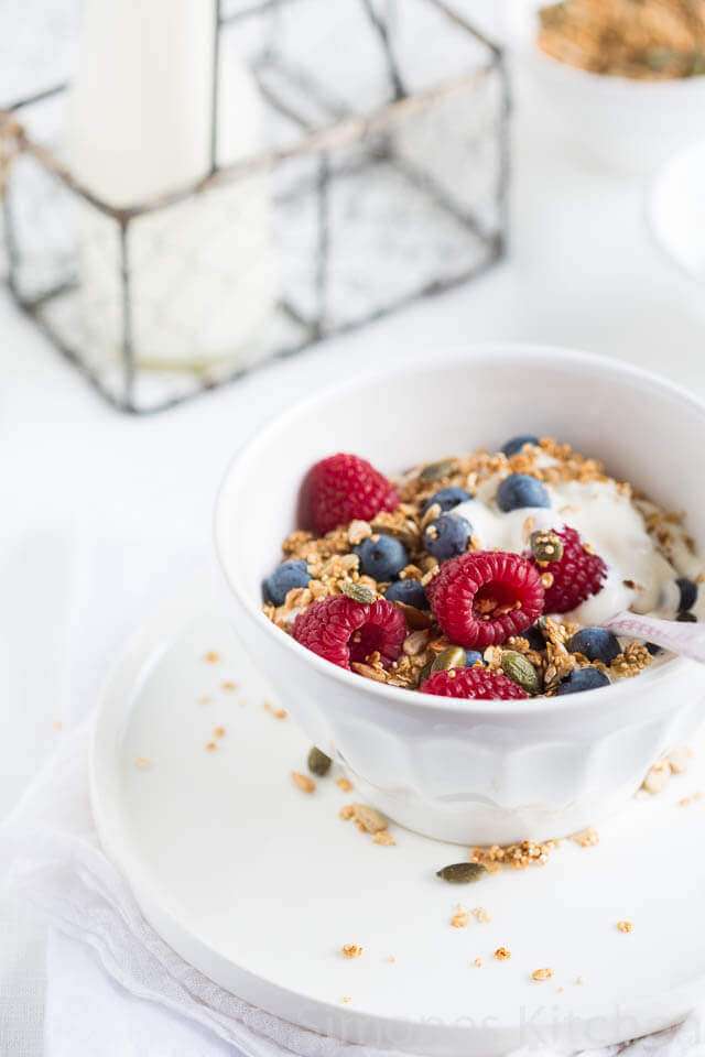 Quinoa granola | insimoneskitchen.com