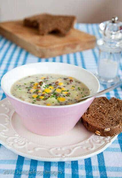 Chicken, sweetcorn and lentil chowder | insimoneskitchen.com
