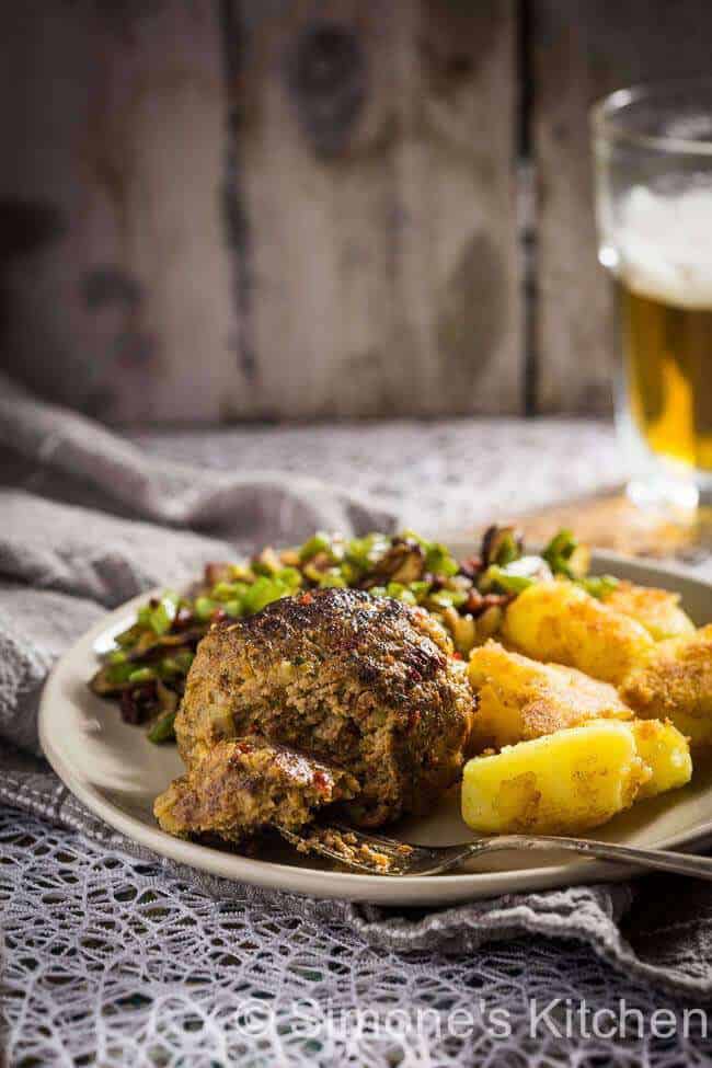 Spicy meatloaf with chipotle | insimoneskitchen.com