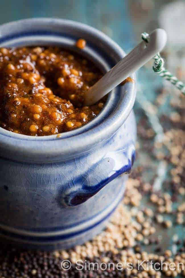 Homemade mustard | insimoneskitchen.com