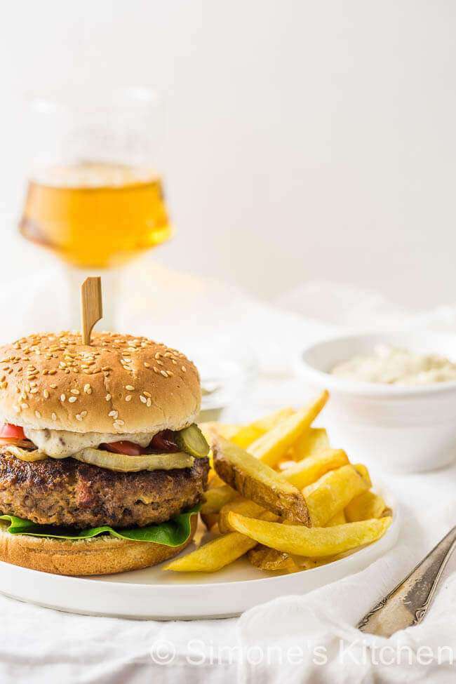 Dudefood tuesday Hamburger with chorizo | insimoneskitchencom