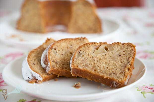 Apple nuts bundt cake | insimoneskitchen.com