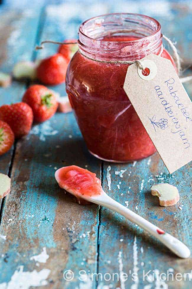 Rhubarb strawberry jam | insimoneskitchen.com