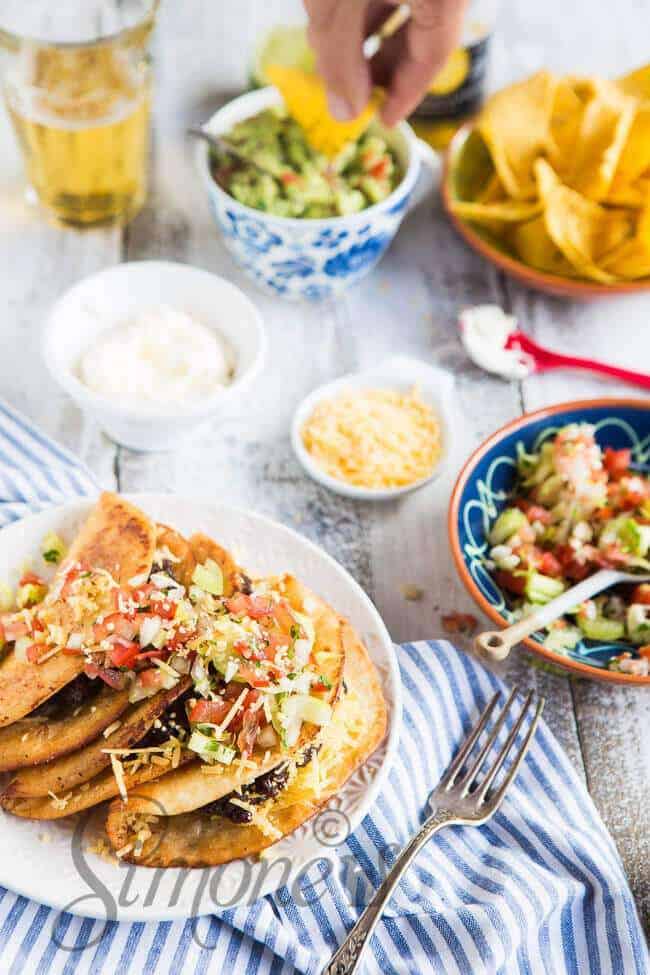 Deepfried tacos with chicken or beef | insimoneskitchen.com