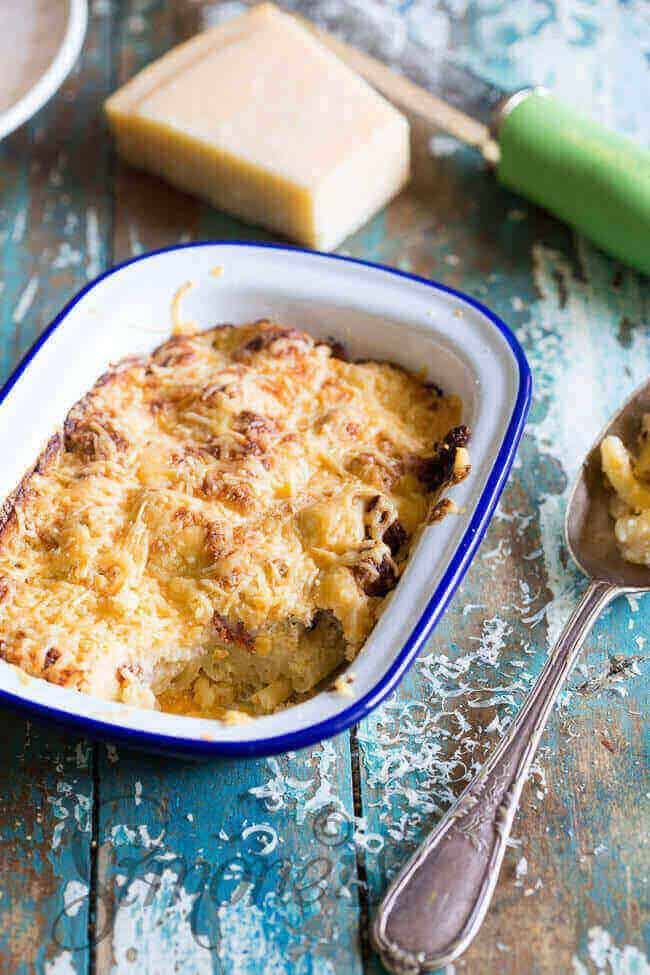 Mac and cheese with chorizo and cauliflower | insimoneskitchen.com