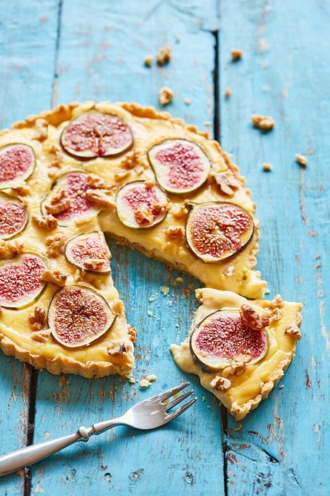 Fig custard tart