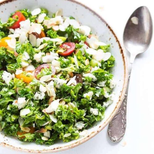 kale salad with blue cheese