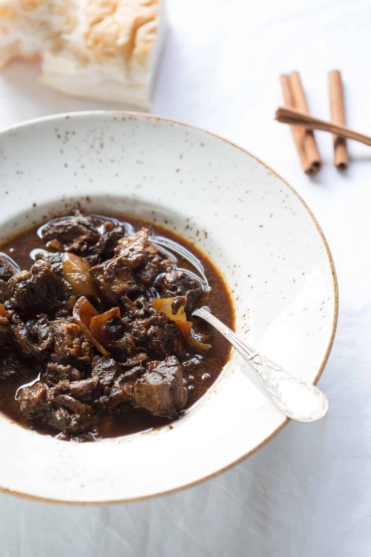 Beef stew with prunes