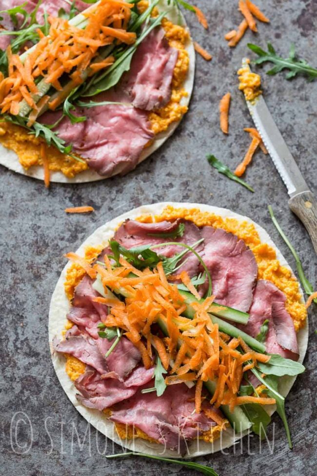 Wraps with roastbeef and pumpkin dip | insimoneskitchen.com