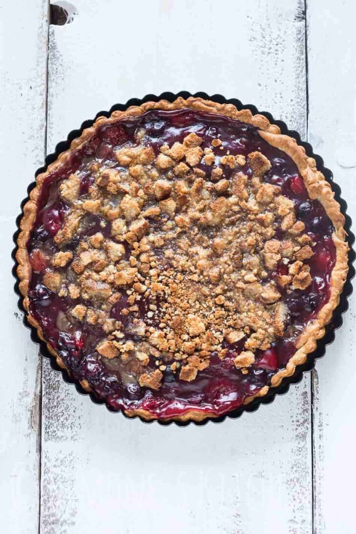 Fruit pie with baileys Irish cream