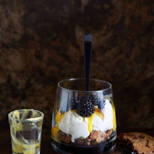 Dessert with chocolate chip cookies