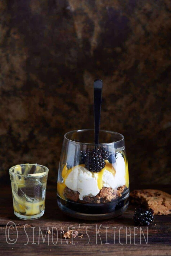 Dessert with chocolate chip cookies