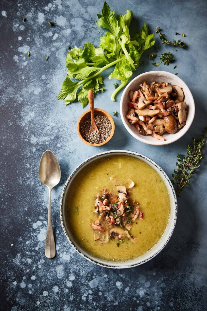 Leek soup with celery