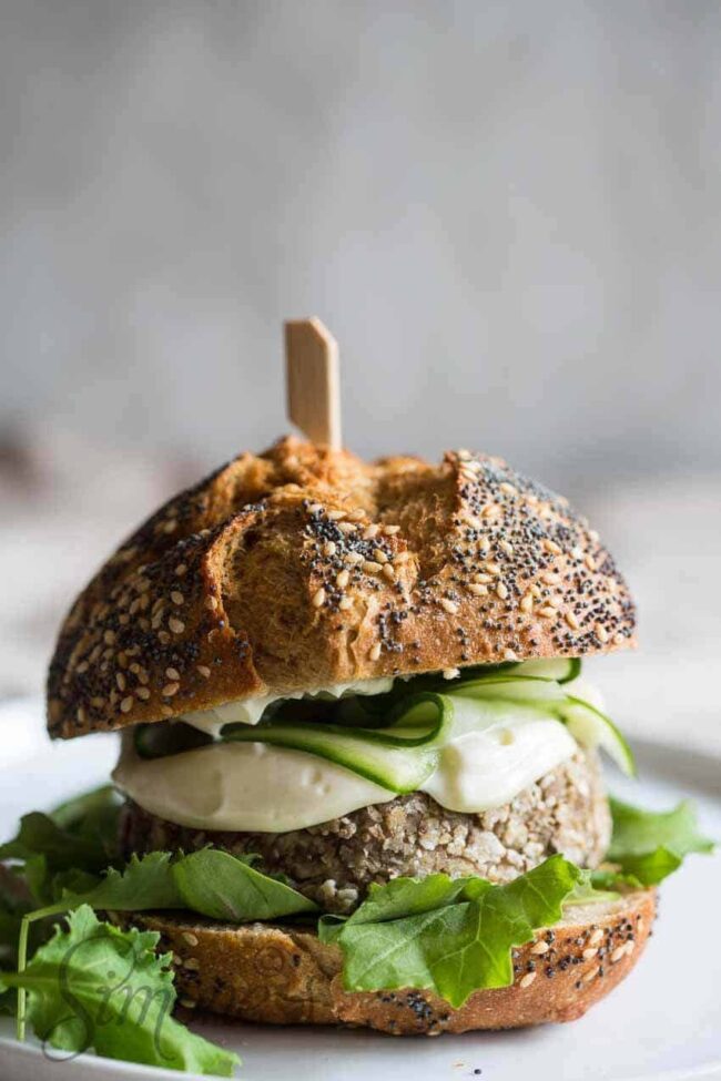 Vegetarian mushroom burger | insimoneskitchen.com