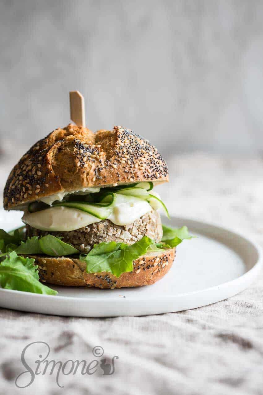 Vega mushroom burger with water chestnuts | insimoneskitchen.com