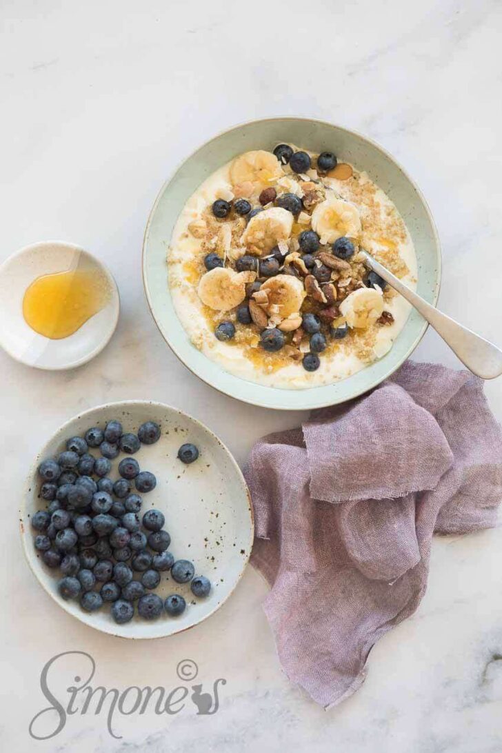 Quinoa breakfast bowl
