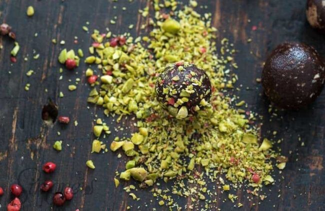 Orange date balls | insimoneskitchen.com