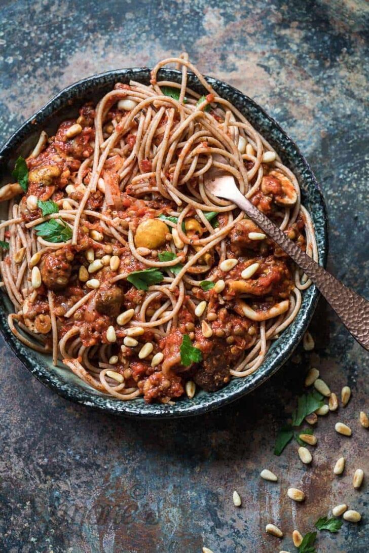 Vegan spaghetti bolognese
