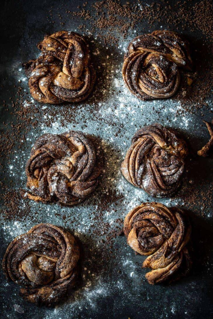 Chocolate brioche buns