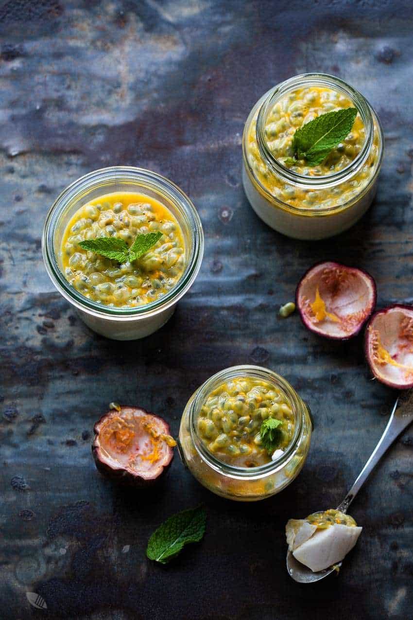 Vegan pannacotta with passion fruit | insimoneskitchen.com
