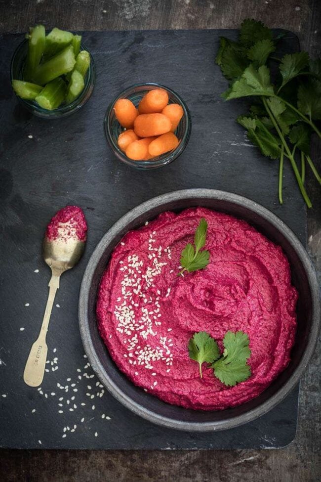 Beetroot hummus without chickpeas