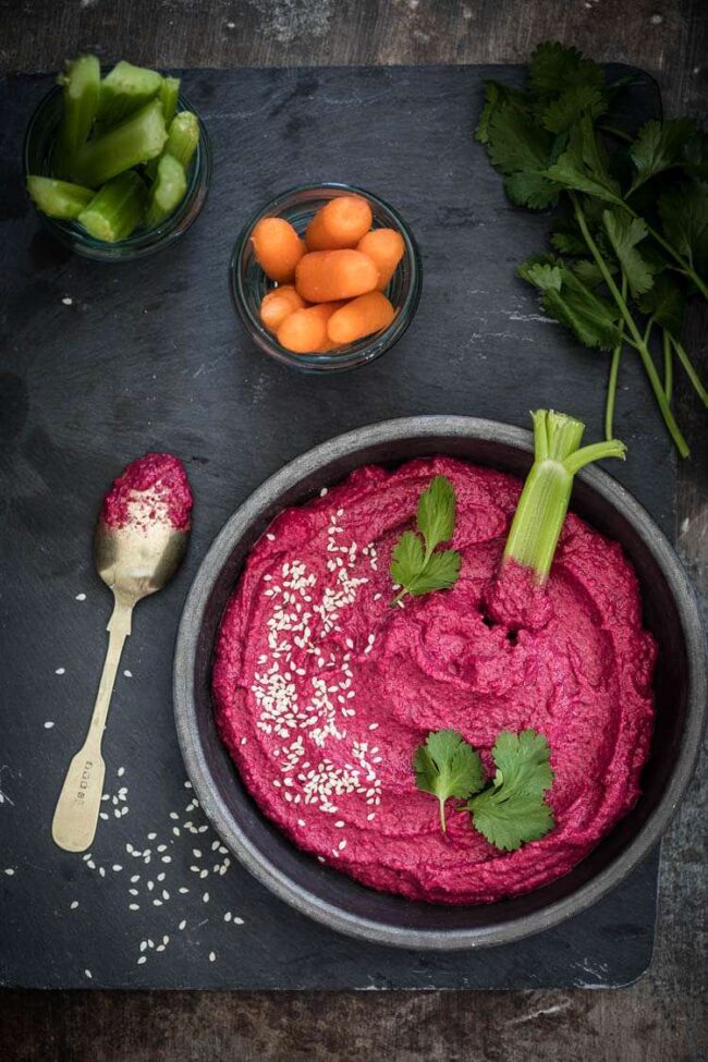 Beetroot hummus