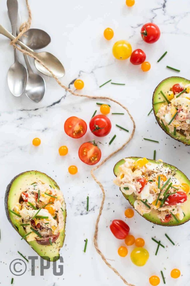 Avocado boats with tuna salad | insmoneskitchen.com