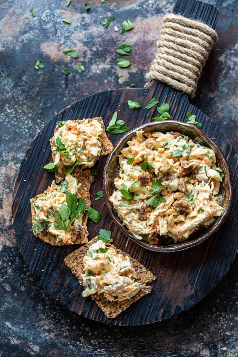 Delicious chicken walnut salad